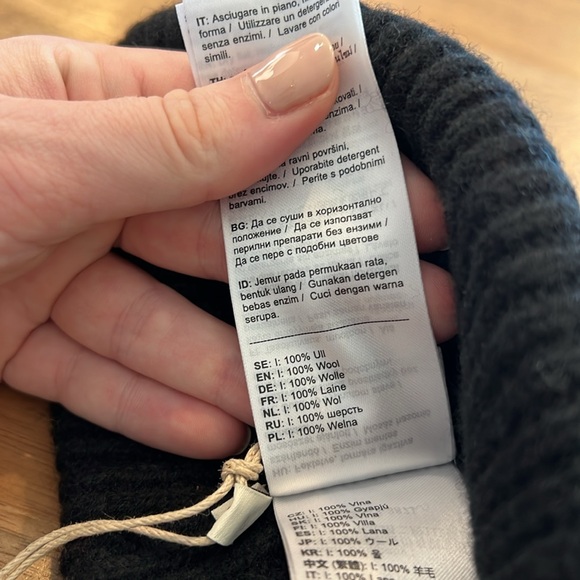 NWT Fjallraven | 1960 Logo Hat - Black Wool Unisex - Picture 5 of 8